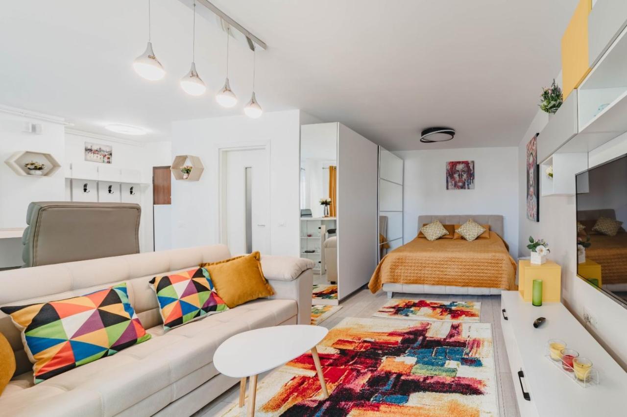 Masterpiece Studio- Free Parking, Wi-Fi, Netflix บราชอฟ ภายนอก รูปภาพ