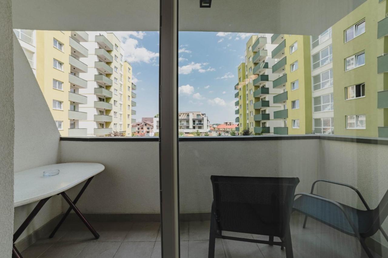 Masterpiece Studio- Free Parking, Wi-Fi, Netflix บราชอฟ ภายนอก รูปภาพ