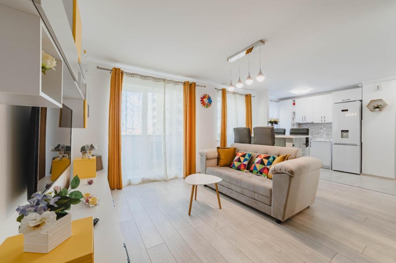 Masterpiece Studio- Free Parking, Wi-Fi, Netflix บราชอฟ ภายนอก รูปภาพ